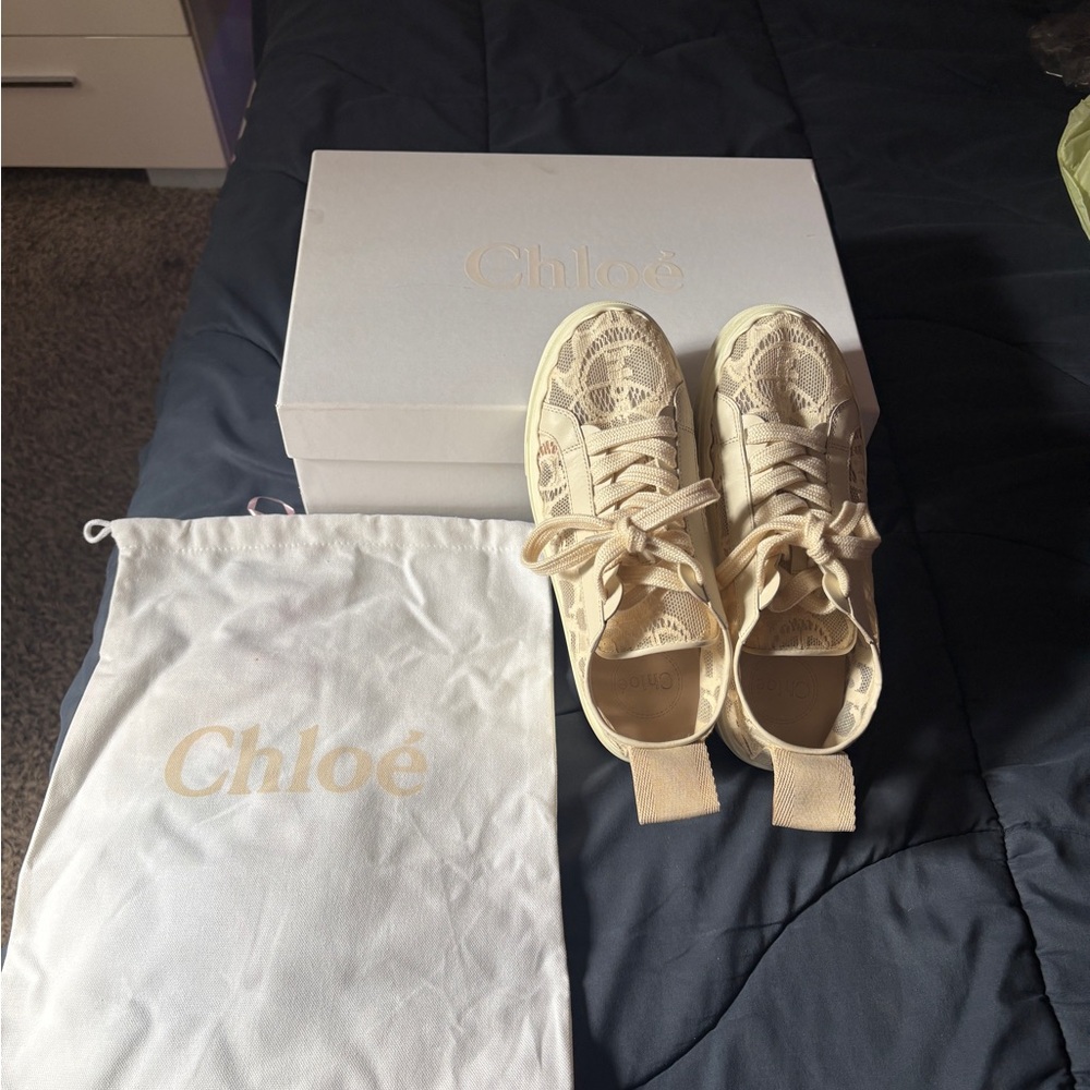 Chloé Beige Lace Fashion Sneakers